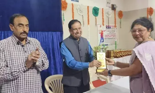 बैडमिंटन अकादमी के कार्यक्रम में डॉक्टर उदय बोधनकर ने बताए खास टिप्स