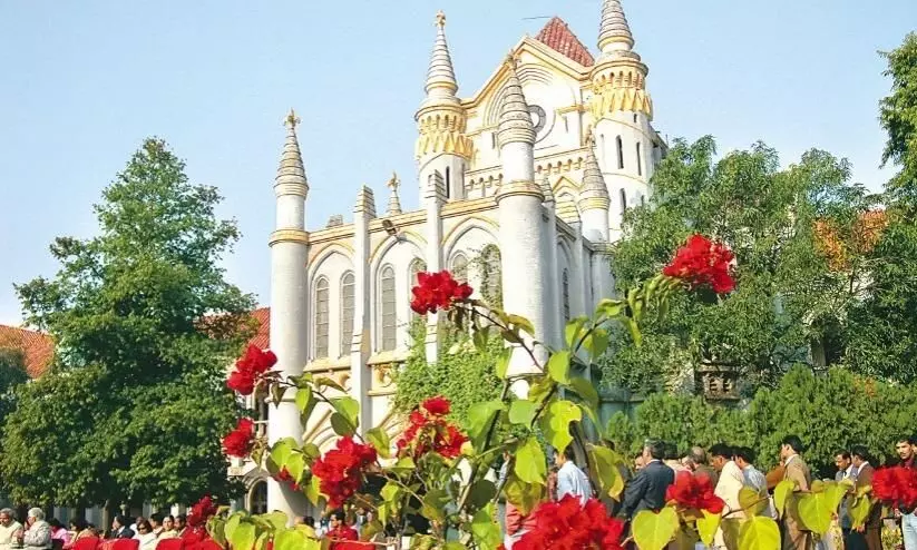 देरी से भुगतान करने वाले पशुपालन अधिकारी से वसूलें 14 वर्ष का ब्याज देरी से भुगतान करने वाले पशुपालन अधिकारी से वसूलें 14 वर्ष का ब्याज