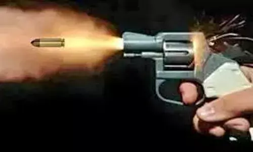 कुख्यात गैंगस्टर और मोहोल गैंग के सरगना शरद मोहोल की गोली मारकर हत्या