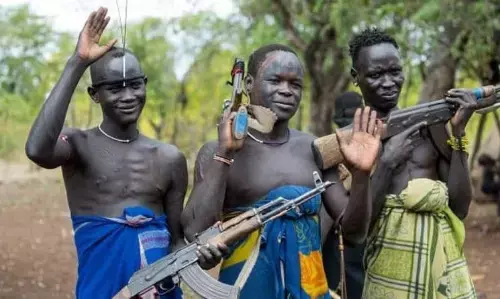 ये है दुनिया की सबसे खूंखार जनजाति, पिशाचों जैसे खून पीना है इनका शौक, महिलाओं को आकर्षित करने के लिए अपनाते हैं ये अजीबोगरीब तरीका