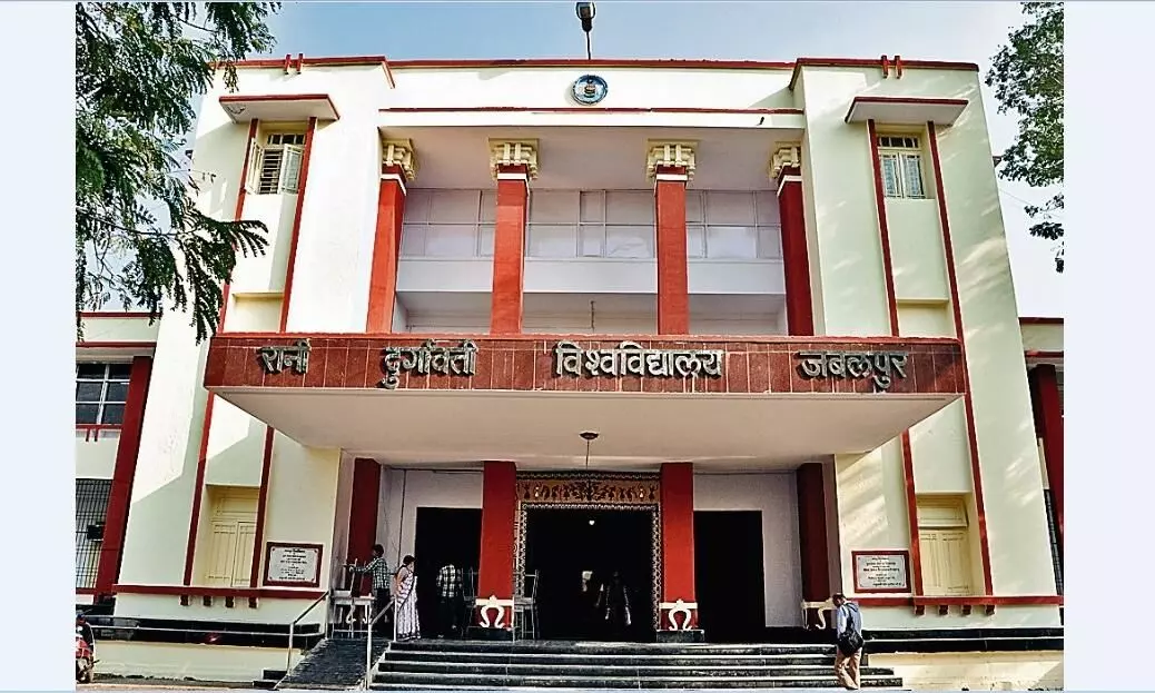 रादुविवि शिक्षणेत्तर कर्मचारी संघ द्वारा सम्मान समारोह आयोजित रादुविवि शिक्षणेत्तर कर्मचारी संघ द्वारा सम्मान समारोह आयोजित
