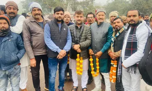 यादव महासभा ने मुख्यमंत्री का किया आत्मीय स्वागत यादव महासभा ने मुख्यमंत्री का किया आत्मीय स्वागत