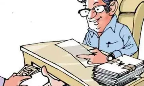 खुद रहते किराए के मकान में लेकिन बडे़ शहरों में हैं 3 फ्लैट खुद रहते किराए के मकान में लेकिन बडे़ शहरों में हैं 3 फ्लैट