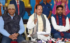 भाजपा ने राजद से पूछे सवाल, सनातन की संस्कृति और संस्कार से घबराहट क्यों ? भाजपा ने राजद से पूछे सवाल, सनातन की संस्कृति और संस्कार से घबराहट क्यों ?