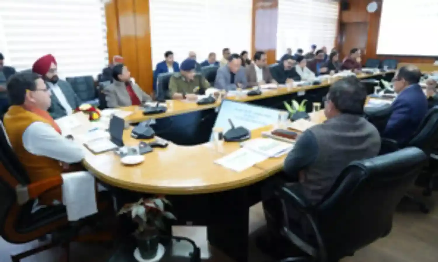 उत्तराखंड में सड़क हादसों पर लगेगी लगाम, मुख्यमंत्री धामी ने दिए कई निर्देश