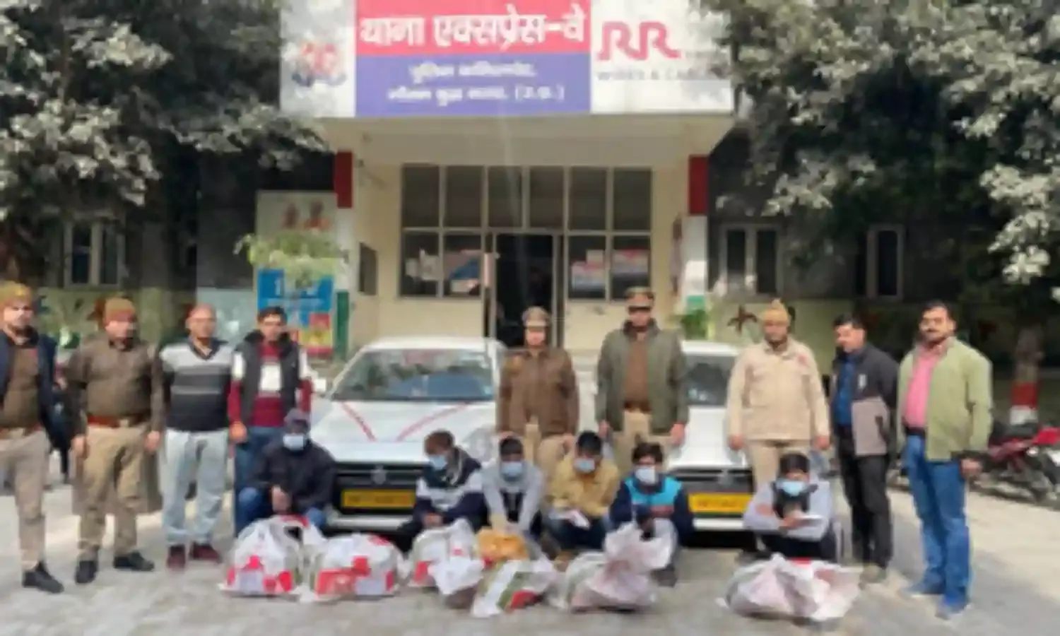 नोएडा : वेयर हाउस से चोरी करने वाले 6 गिरफ्तार, 5 फरार, 10 लाख रुपये कीमत का कॉपर वायर बरामद