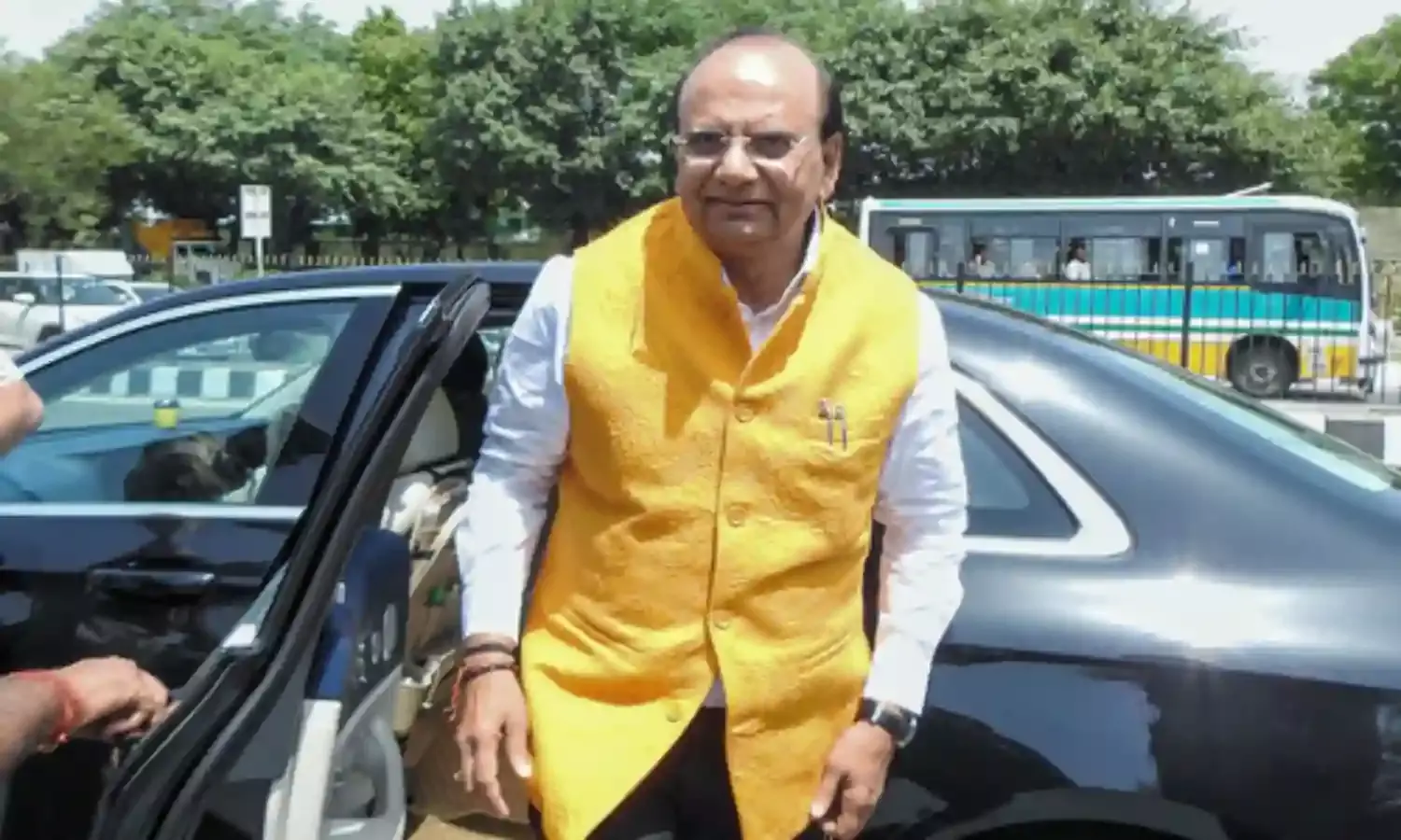दिल्ली हाईकोर्ट ने डीसीपीसीआर के फंड पर रोक लगाने पर एलजी से जवाब मांगा