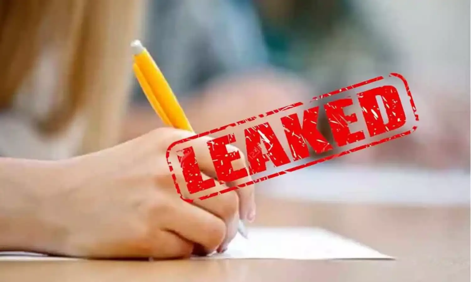 पीएचडी फेलोशिप परीक्षा में पेपर लीक होने का आरोप, कई विद्यार्थियों ने छोड़ी परीक्षा