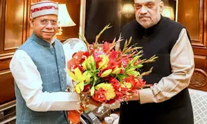 हिमाचल के राज्यपाल ने पीएम से सीमावर्ती क्षेत्रों में स्थाई रूप से लोगों को बसाने का आग्रह किया