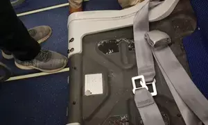 इंडिगो की उड़ान में सीट कुशन नदारद, परेशान यात्री ने सोशल मीडिया पर किया पोस्ट