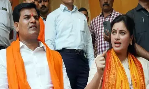 सांसद नवीन राणा और विधायक रवि राणा सेशन कोर्ट में नहीं हुए पेश, 19 जनवरी को सुनवाई सांसद नवीन राणा और विधायक रवि राणा सेशन कोर्ट में नहीं हुए पेश, 19 जनवरी को सुनवाई