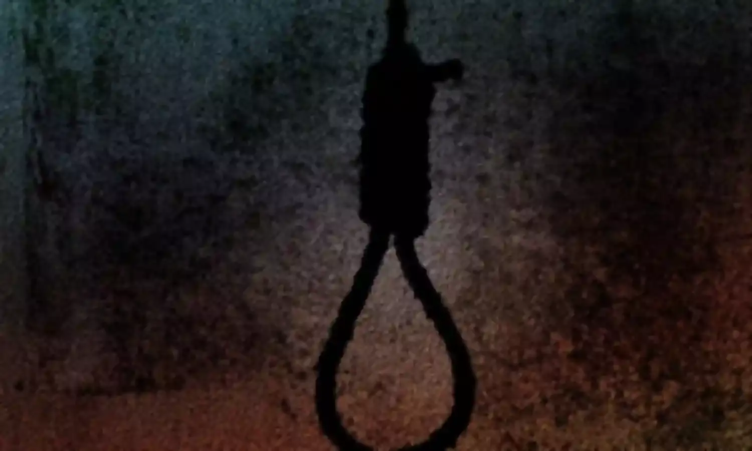 बिहार में सरकारी शिक्षक ने पंखे से लटककर दी जान, यूपी के सुल्तानपुर के थे रहने वाले