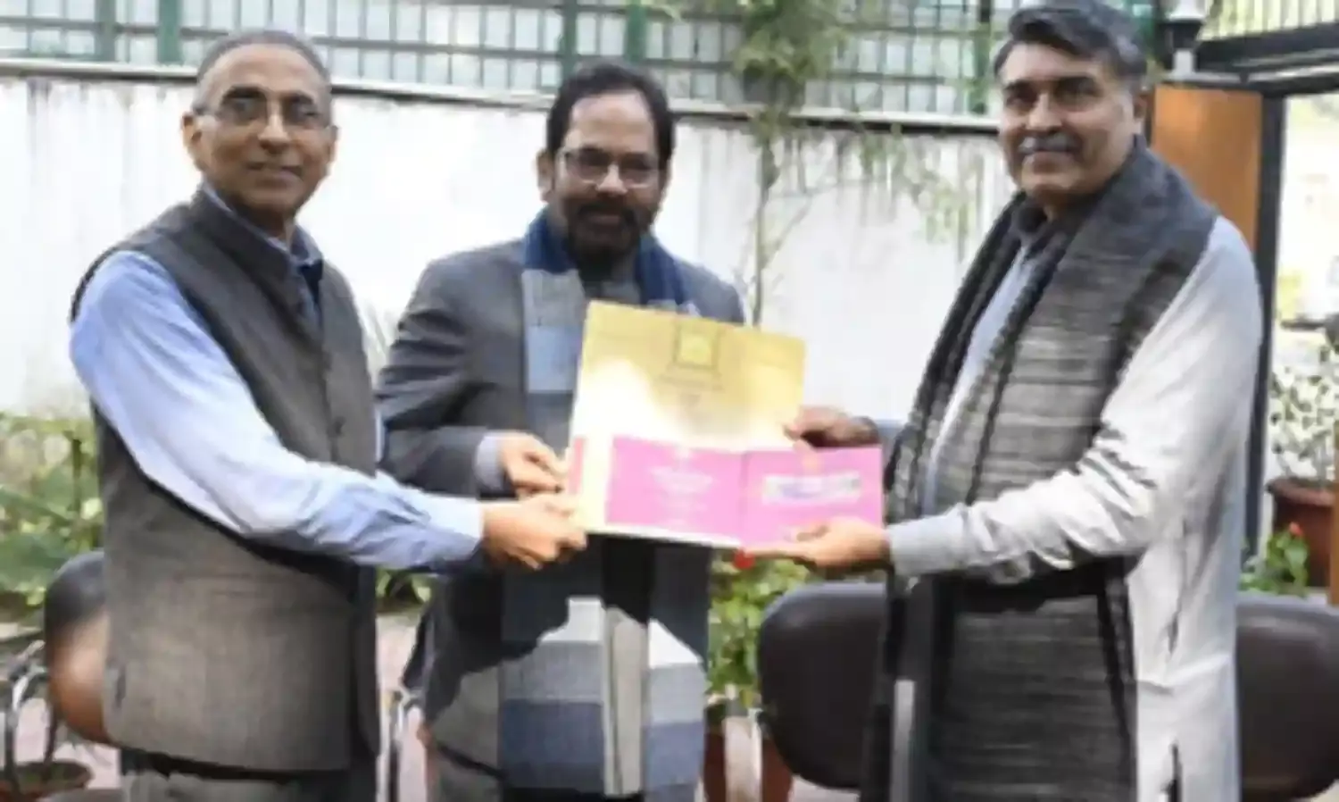 पूर्व केंद्रीय मंत्री मुख्तार अब्बास नकवी को अयोध्या में राम मंदिर के प्राण प्रतिष्ठा समारोह के लिए मिला निमंत्रण