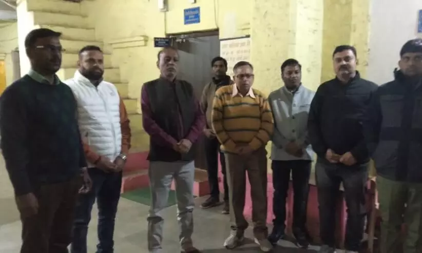 नपा कर्मचारी मोहम्मद इसरार के निधन पर आयोजित की गई शोकसभा नपा कर्मचारी मोहम्मद इसरार के निधन पर आयोजित की गई शोकसभा