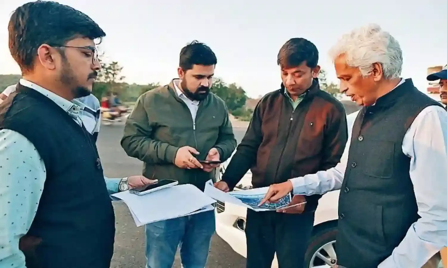 ग्राम पंचायत की दीवीर पर लिखें कलेक्टर, एसडीएम, तहसीलदार और पटवारी के नंबर