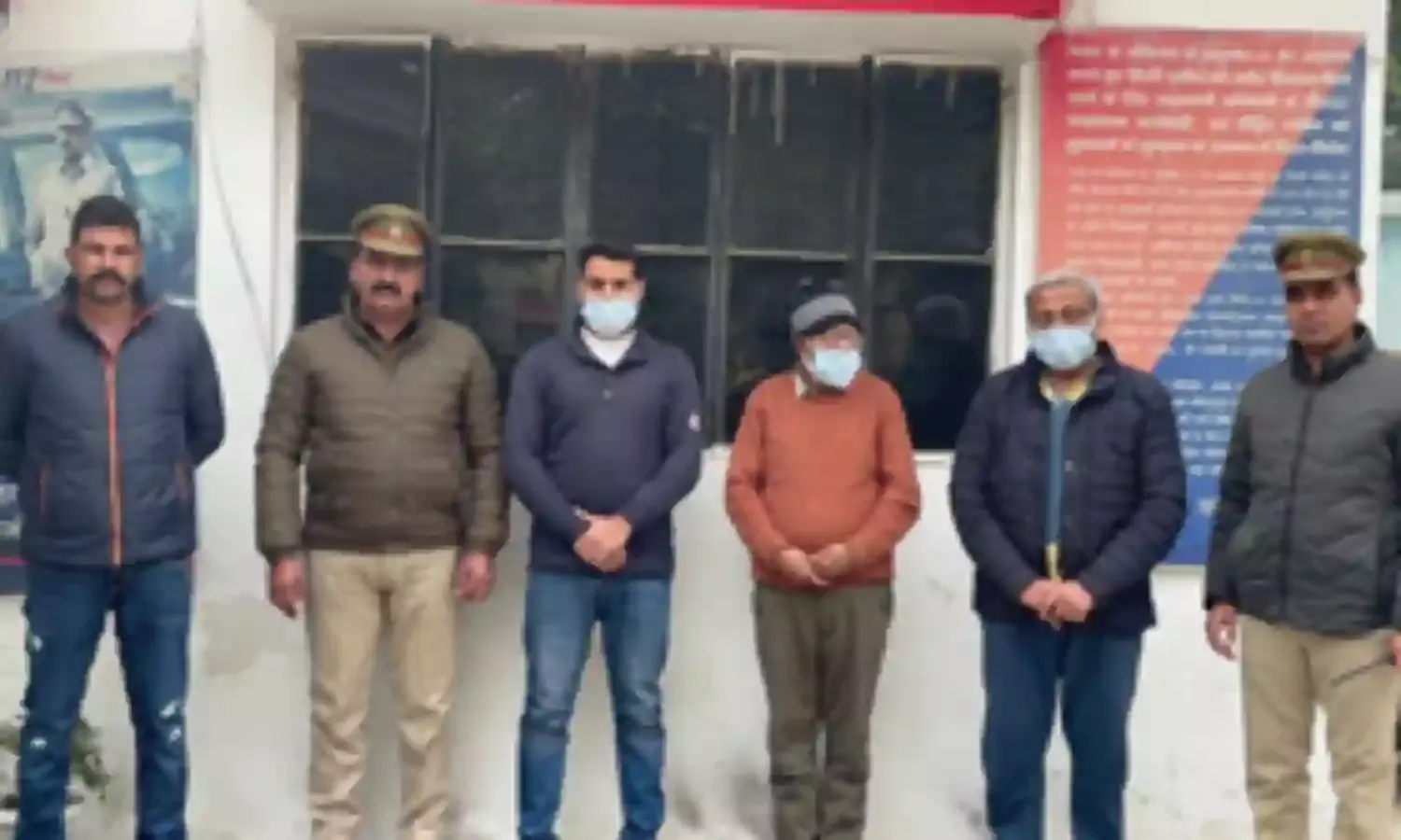 प्लॉट को फर्जी दस्तावेज बनाकर 6.12 करोड़ में बेचा, तीन गिरफ्तार, 1.36 करोड़ फ्रीज