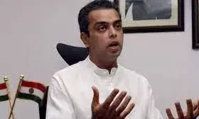 राजनीति : कांग्रेस नेता मिलिंद देवड़ा के शिंदे गुट में शामिल होने की अटकलें तेज राजनीति : कांग्रेस नेता मिलिंद देवड़ा के शिंदे गुट में शामिल होने की अटकलें तेज