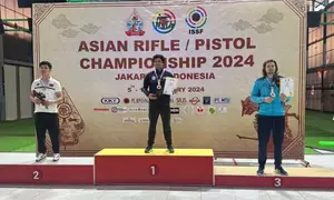 एशिया ओलंपिक क्वालीफिकेशन: योगेश ने जकार्ता में जीता स्वर्ण; कुवैत में महिला ट्रैप निशानेबाज़ फ़ाइनल की कतार में