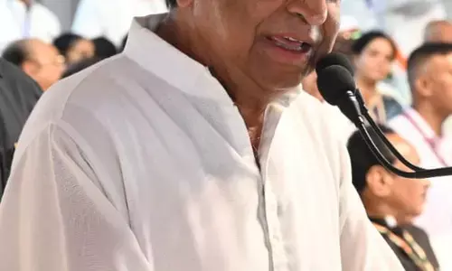 क्या कमल नाथ ने पीएम मोदी से मिलने का समय मांगा है? सहयोगी ने अटकलों को अफवाह बताया