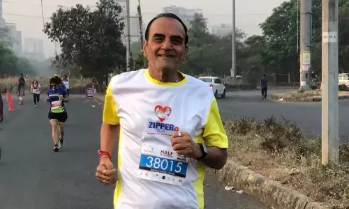 बाईपास सर्जरी-चोटिल और शरीर लकवाग्रस्त, फिर भी मुंबई मैराथन में दौड़ने को तैयार बाईपास सर्जरी-चोटिल और शरीर लकवाग्रस्त, फिर भी मुंबई मैराथन में दौड़ने को तैयार