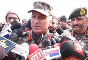 कश्मीर में हालात अच्छे हैं, कुछ दूरी और तय करनी बाकी है : जीओसी लेफ्टिनेंट जनरल राजीव घई कश्मीर में हालात अच्छे हैं, कुछ दूरी और तय करनी बाकी है : जीओसी लेफ्टिनेंट जनरल राजीव घई
