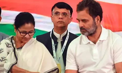 समारोह को लेकर गरमाई सियासत, विपक्षी दलों ने बनाई दूरी, राहुल से लेकर ममता और केजरीवाल ने कही ये बात