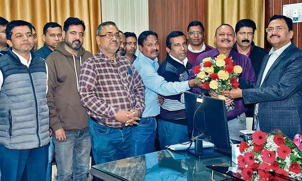 बिजली कंपनी की रीढ़ की हड्डी हैं कनिष्ठ अभियंता