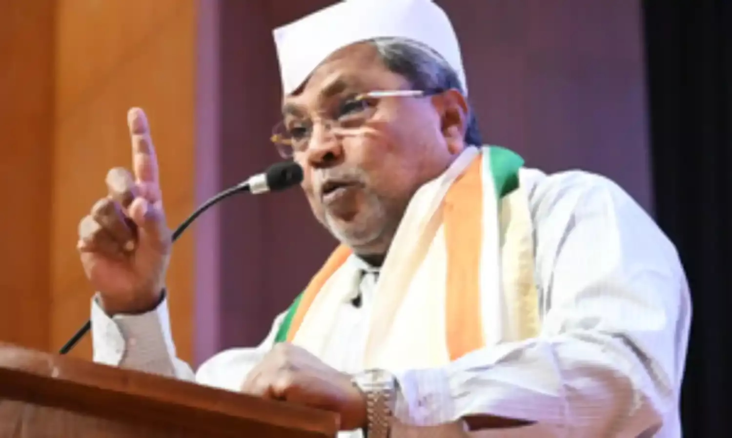 सिद्दारमैया बोले : पड़ोसी राज्य की योजना सीमावर्ती गांवों को कवर करती है, इसलिए महाराष्ट्र हस्तक्षेप न करे