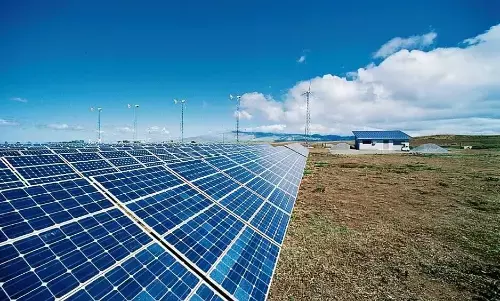 बिजली कंपनी ने छोटे और बड़े सोलर प्लांट लगाने में बढ़ाई सब्सिडी