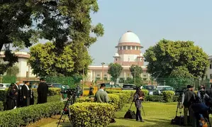जीएम फसलों का विरोध करने वाली याचिकाओं पर सुप्रीम कोर्ट का आदेश सुरक्षित