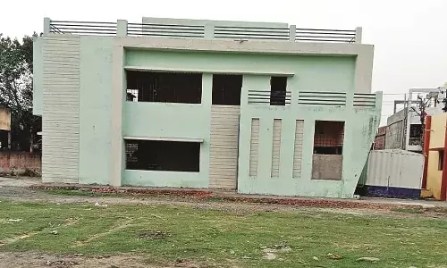 करोड़ों रुपए की इमारत खड़ी तो कर दी लेकिन लाइब्रेरी चलाने में सक्षम ही नहीं करोड़ों रुपए की इमारत खड़ी तो कर दी लेकिन लाइब्रेरी चलाने में सक्षम ही नहीं