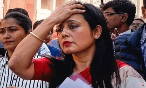 कम होने का नाम नहीं ले रहीं महुआ मोइत्रा की मुश्किलें! सरकारी बंगला खाली करने के मामले में नहीं मिली कोर्ट से राहत कम होने का नाम नहीं ले रहीं महुआ मोइत्रा की मुश्किलें! सरकारी बंगला खाली करने के मामले में नहीं मिली कोर्ट से राहत