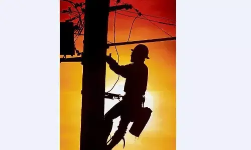 बिजली उपभाेक्ताओं की शिकायतों का समय पर किया जाए निराकरण