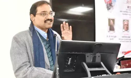 एक पत्रकार के अंदर कवि हैं एलिया : कुलपति प्रो. के.जी. सुरेश