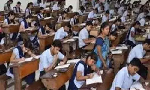कोचिंग क्लास में दाखिले की उम्र 16 साल करने को लेकर अभिभावक और शिक्षक चिंतित
