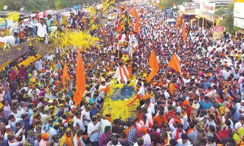 मनोज ने कहा- सरकार की गोली झेलने को तैयार, अब बगैर आरक्षण नहीं हटूंगा, मुंबई रवाना मनोज ने कहा- सरकार की गोली झेलने को तैयार, अब बगैर आरक्षण नहीं हटूंगा, मुंबई रवाना