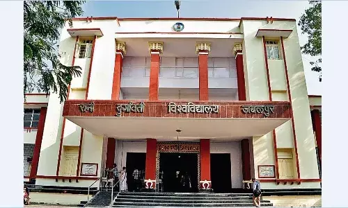 नकल मामले में पकड़े छात्रों को जारी किए गए नोटिस