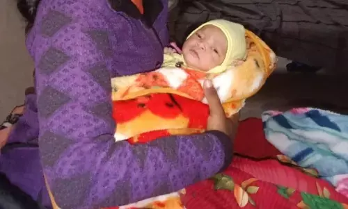 प्राण प्रतिष्ठा के शुभ मुहूर्त पर गूंजी किलकारियां, माताएं बोली, हमारे घर राम आए है प्राण प्रतिष्ठा के शुभ मुहूर्त पर गूंजी किलकारियां, माताएं बोली, हमारे घर राम आए है