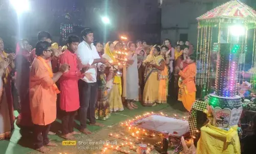 राम रंग में रंगी शिव की नगरी, दीवाली सा मना उत्सव