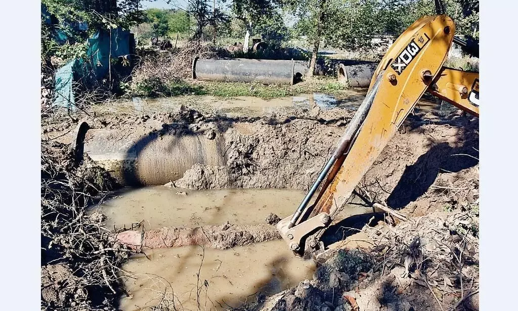 राँझी क्षेत्र में शाम को नहीं मिला पानी, लोगों की बढ़ गई परेशानी राँझी क्षेत्र में शाम को नहीं मिला पानी, लोगों की बढ़ गई परेशानी