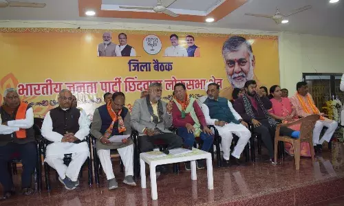 मिशन २०२४ के लिए प्रहलाद का मंत्र, संपर्क और संवाद के जरिए कमजोर बूथों पर पैठ बनाएं मिशन २०२४ के लिए प्रहलाद का मंत्र, संपर्क और संवाद के जरिए कमजोर बूथों पर पैठ बनाएं