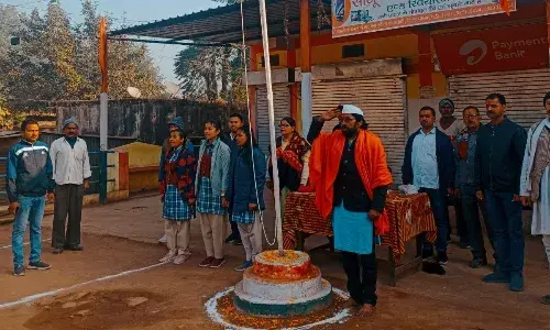 जिला स्तरीय स्वतंत्रता दिवस समारोह में कलेक्टर ने ध्वजा रोहण कर ली परेड की सलामी जिला स्तरीय स्वतंत्रता दिवस समारोह में कलेक्टर ने ध्वजा रोहण कर ली परेड की सलामी