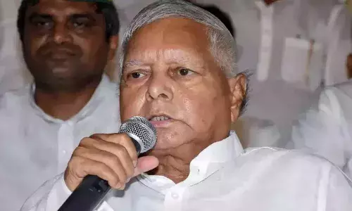 करीब 9 घंटे के पूछताछ के बाद ED दफ्तर से बाहर निकले लालू प्रसाद यादव, आज तेजस्वी यादव होंगे हाजिर