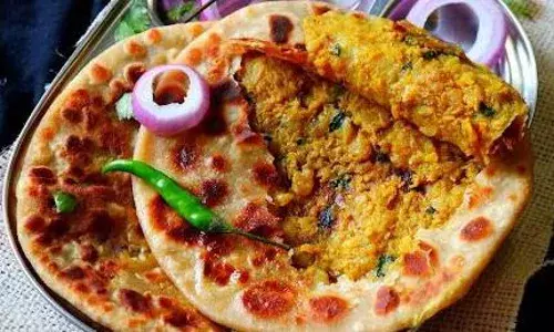 सर्दी के मौसम में घर बैठे तैयार करें गोभी के पराठे, जानिए यह आसान रेसिपी बनाने का तरीका