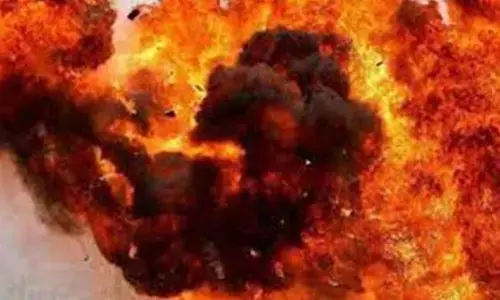 पाकिस्तान के बलूचिस्तान में चुनावी रैली के दौरान हुआ बम धमाका, इमरान की पार्टी के चार नेताओं की मौत, कई घायल पाकिस्तान के बलूचिस्तान में चुनावी रैली के दौरान हुआ बम धमाका, इमरान की पार्टी के चार नेताओं की मौत, कई घायल