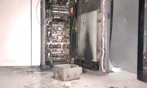 सावनेर में एटीएम काटकर 10.36 लाख ले भागे चोर, सुरक्षा व्यवस्था की खुली पोल