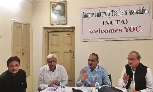 उच्च शिक्षा विभाग के अधिकारियों का मनमाना कारोबार, एमएफयूसीटीओ ने शुरू किया आंदोलन उच्च शिक्षा विभाग के अधिकारियों का मनमाना कारोबार, एमएफयूसीटीओ ने शुरू किया आंदोलन