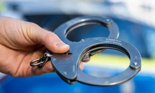 लेन-देन के विवाद में मारपीट तो कहीं विवाह समारोह से सवा दो लाख के गहने उड़ाए