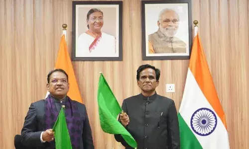 फिर पटरी पर दौड़ी पुणे-लोनावला लोकल, ज्यादा जानकारी के लिए डाउनलोड कर लें ये एप फिर पटरी पर दौड़ी पुणे-लोनावला लोकल, ज्यादा जानकारी के लिए डाउनलोड कर लें ये एप