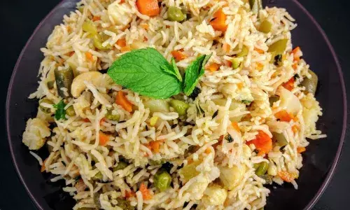 वेज पुलाव से मेहमान का करें स्वागत, नहीं भुलेंगे रेसिपी का स्वाद वेज पुलाव से मेहमान का करें स्वागत, नहीं भुलेंगे रेसिपी का स्वाद